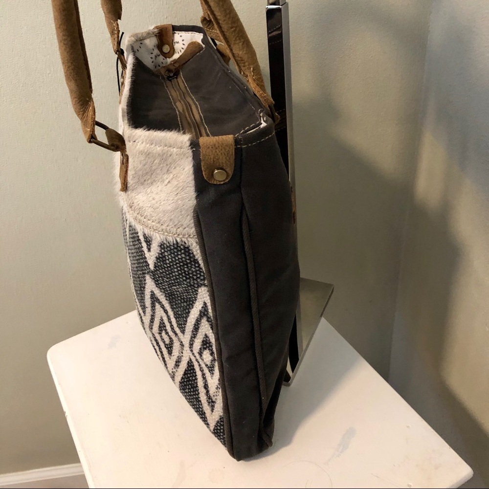 Myra Bag Traffic Cone handbag up cycled purse - Picture 6 of 7